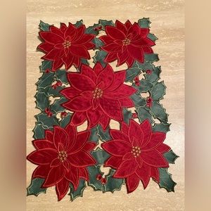 Beautiful Poinsettia Embroidered Christmas Dolly Mat Napkin decor